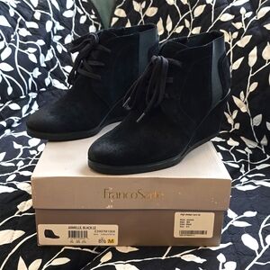 NIB Franco Sarto Black Armelle Wedge Booties - Size 8.5 Women's